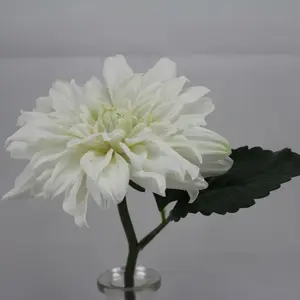 Short Stem Dahlia 28cm White