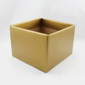 Medium Square Box Base 17x17x12cm height Gold