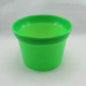 No. 6 Plastic Pot 16.5cm(D)x12cm(H) Lime