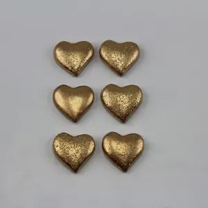 Stick On Polyresin Glitter Hearts Pkt 12 Gold